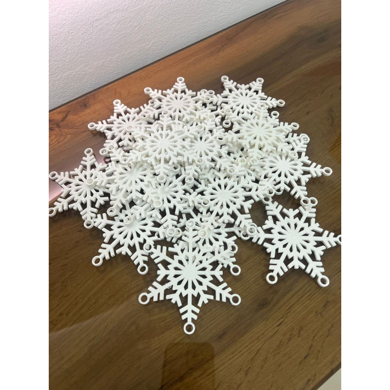 Сніжинка. Новорічна прикраса для ялинки